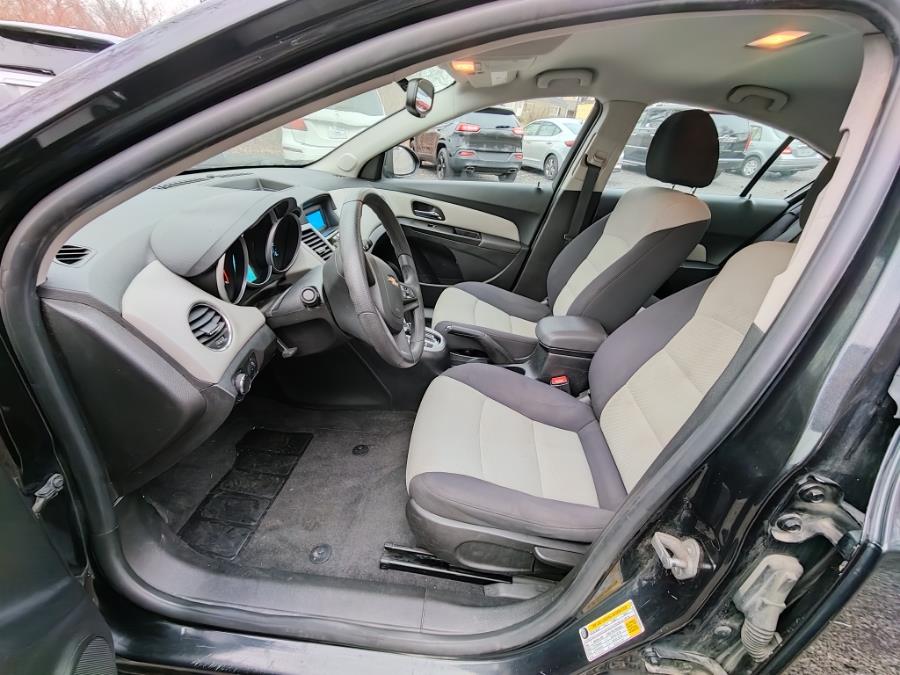2014 Chevrolet Cruze LS Auto photo