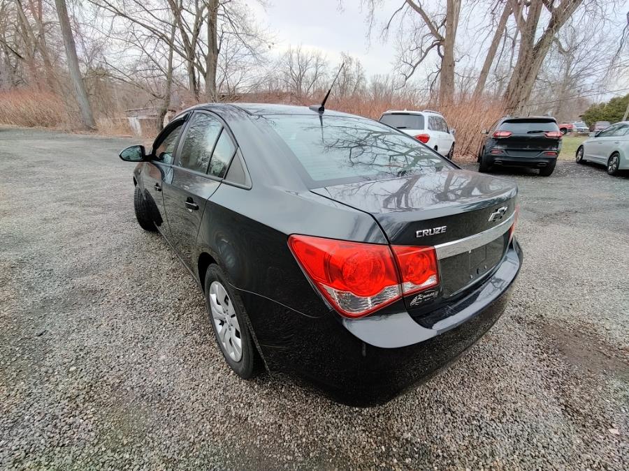 2014 Chevrolet Cruze LS Auto photo