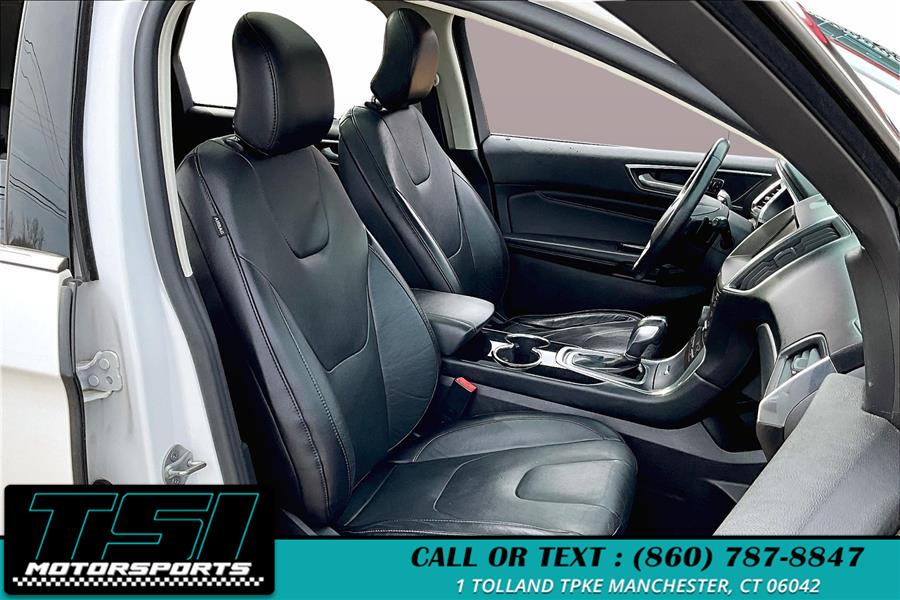 2015 Ford Edge 4dr Titanium AWD photo
