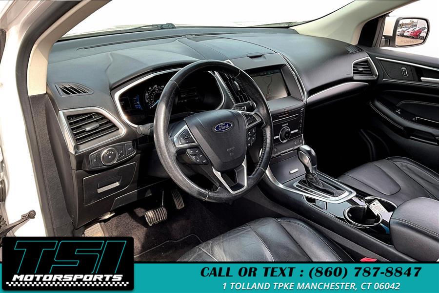 2015 Ford Edge 4dr Titanium AWD photo