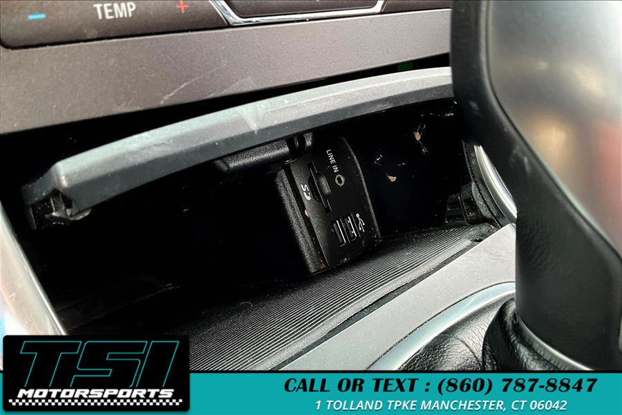 2015 Ford Edge 4dr Titanium AWD photo