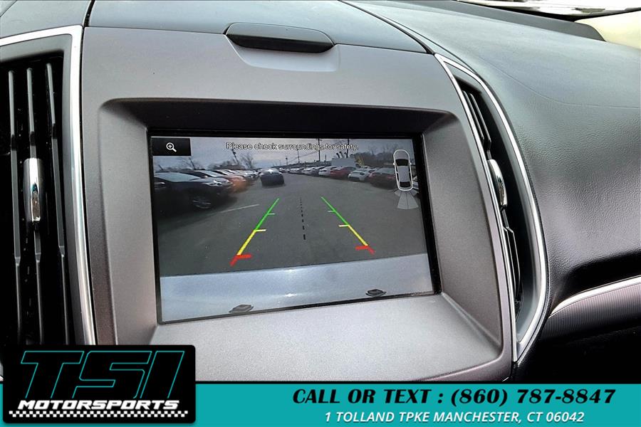 2015 Ford Edge 4dr Titanium AWD photo
