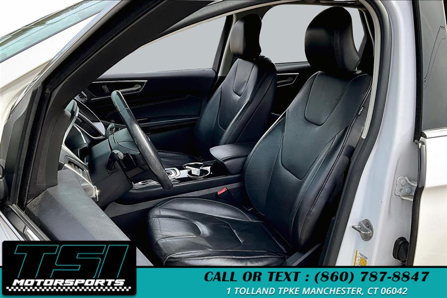 2015 Ford Edge 4dr Titanium AWD photo