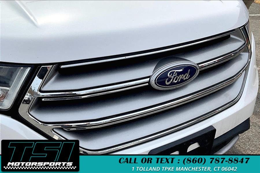 2015 Ford Edge 4dr Titanium AWD photo