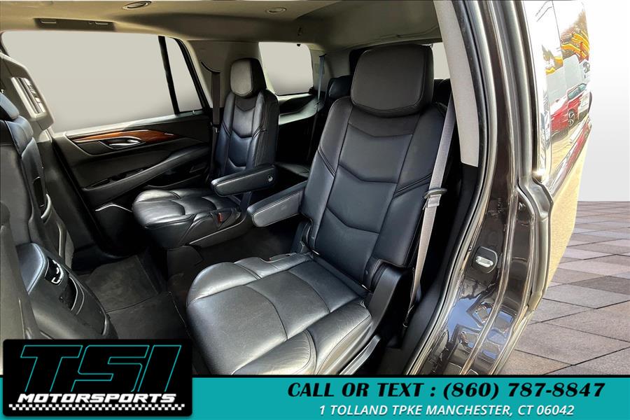 2017 Cadillac Escalade 4WD 4dr Luxury photo