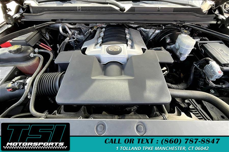 2017 Cadillac Escalade 4WD 4dr Luxury photo