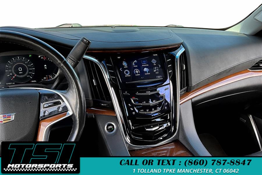 2017 Cadillac Escalade 4WD 4dr Luxury photo