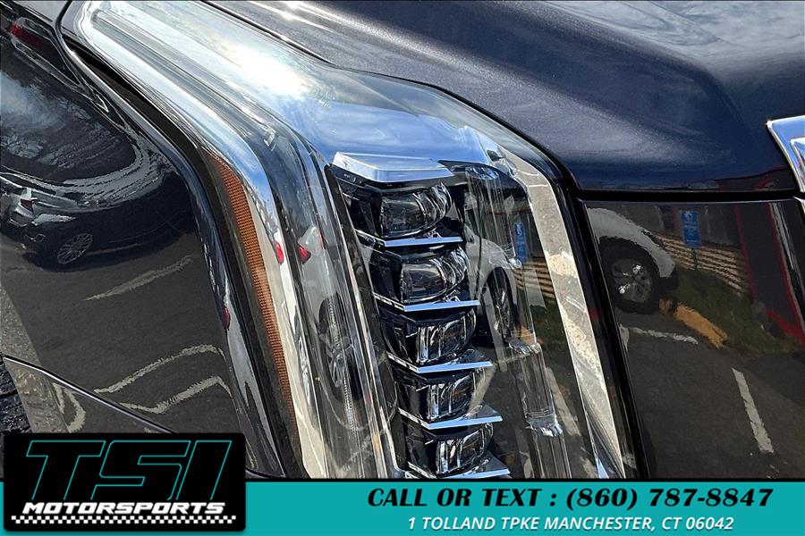 2017 Cadillac Escalade 4WD 4dr Luxury photo