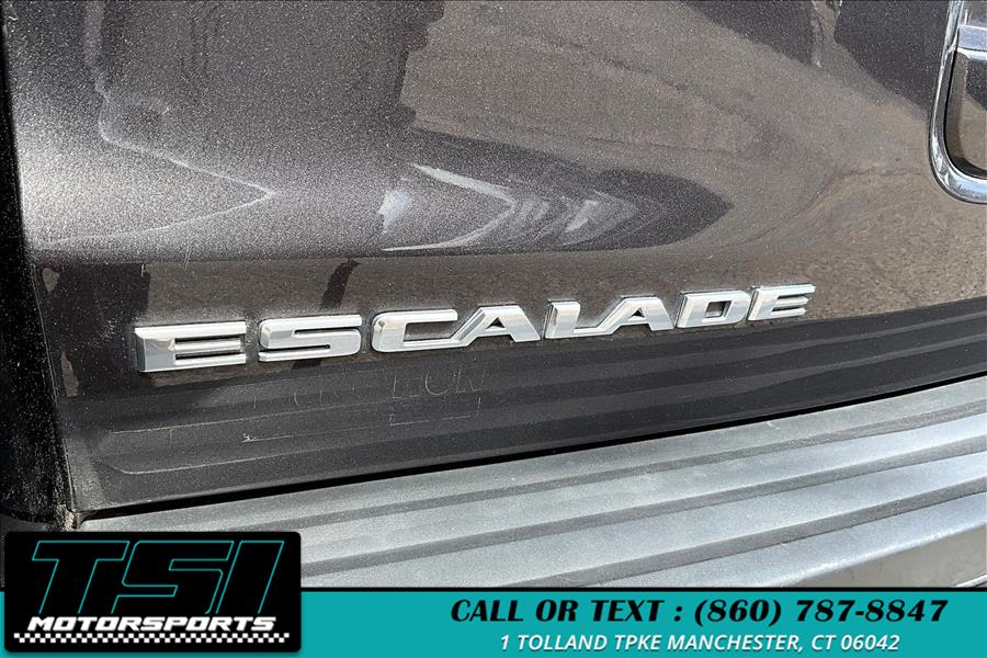 2017 Cadillac Escalade 4WD 4dr Luxury photo