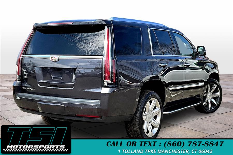 2017 Cadillac Escalade 4WD 4dr Luxury photo