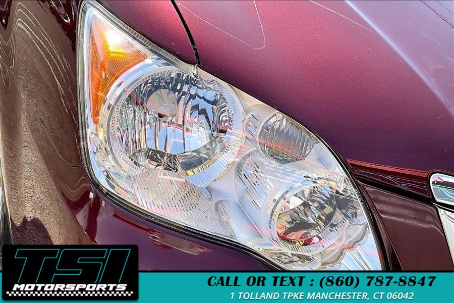 2010 Toyota Avalon XLS photo