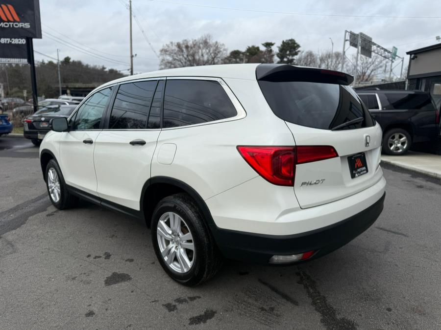 2016 Honda Pilot AWD 4dr LX photo