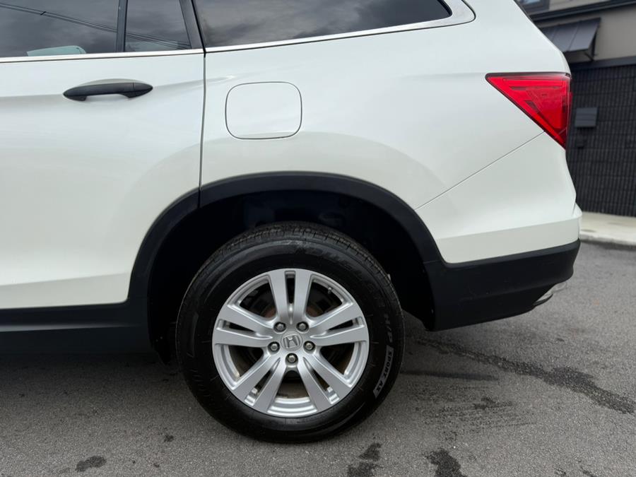 2016 Honda Pilot AWD 4dr LX photo