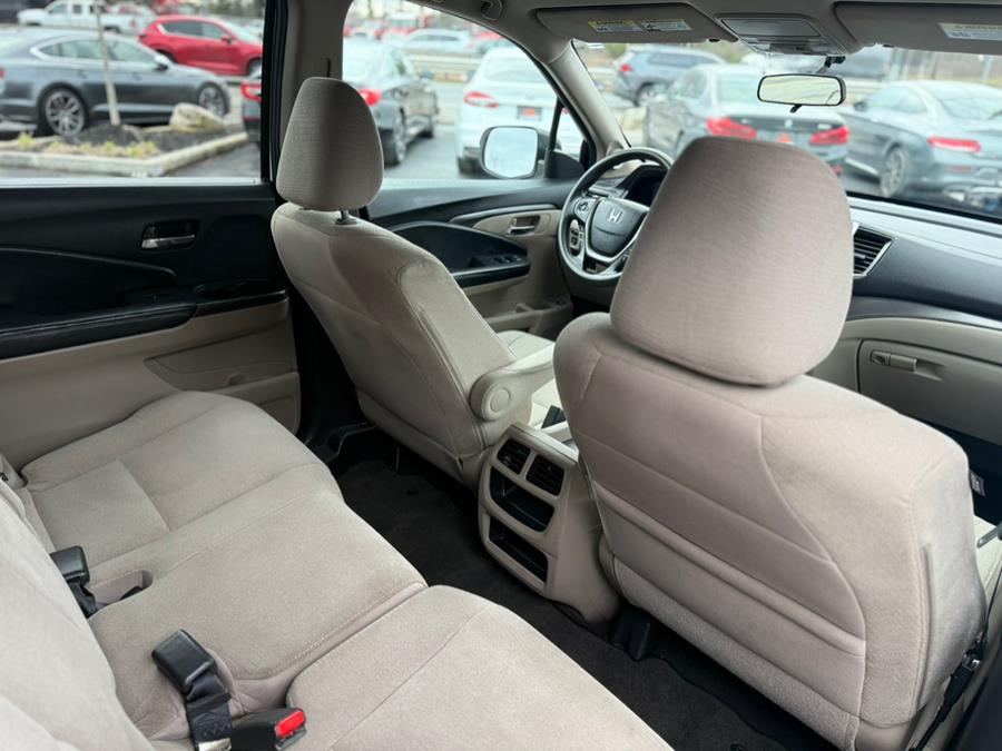 2016 Honda Pilot AWD 4dr LX photo