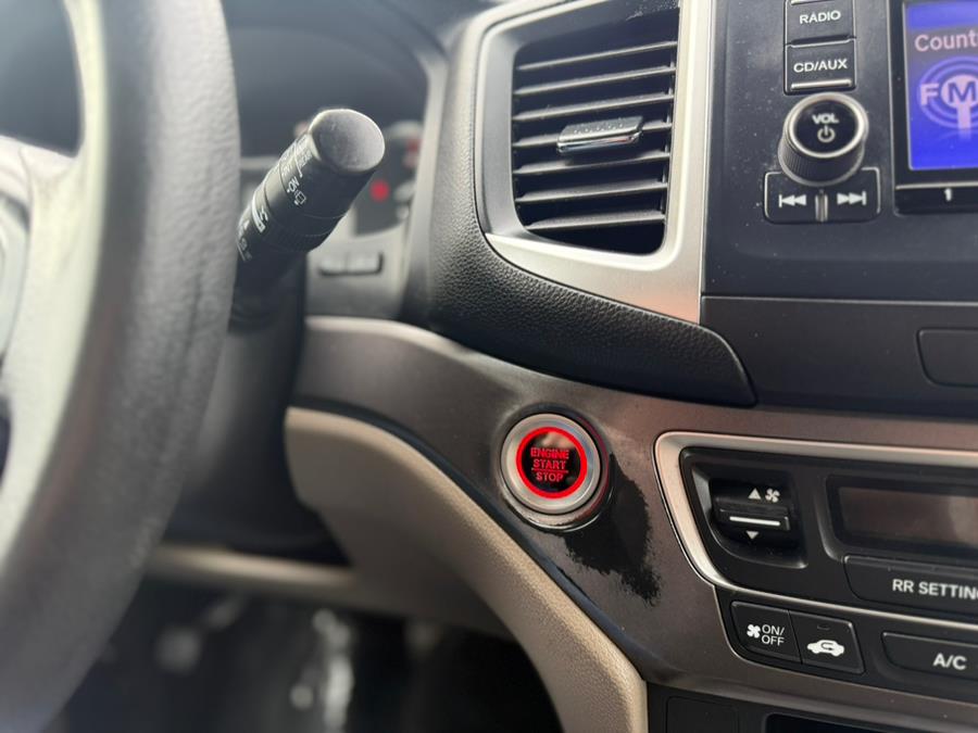 2016 Honda Pilot AWD 4dr LX photo
