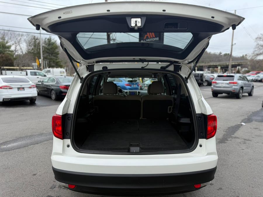 2016 Honda Pilot AWD 4dr LX photo