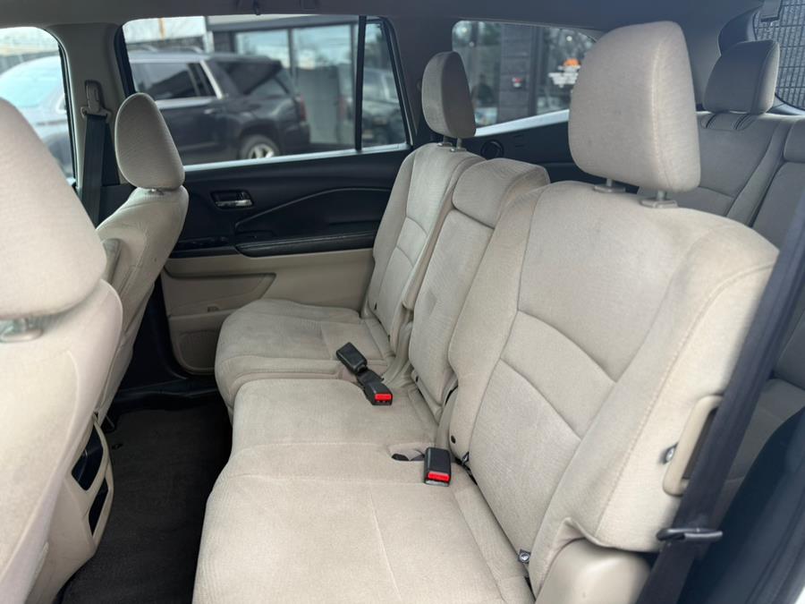 2016 Honda Pilot AWD 4dr LX photo