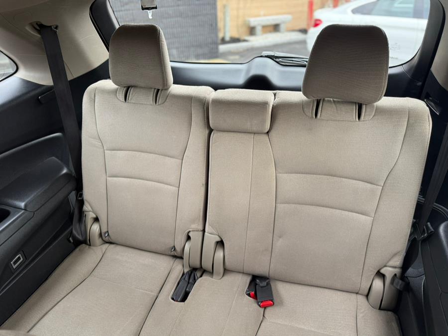2016 Honda Pilot AWD 4dr LX photo