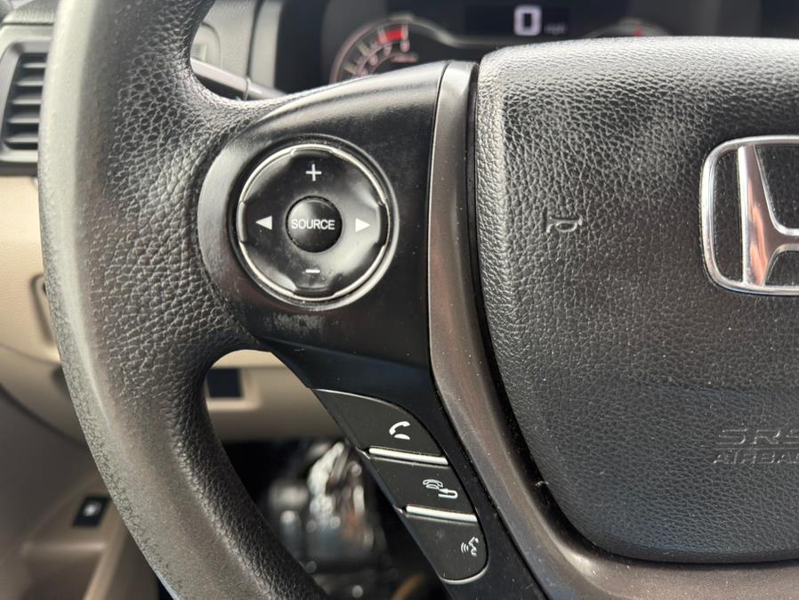 2016 Honda Pilot AWD 4dr LX photo
