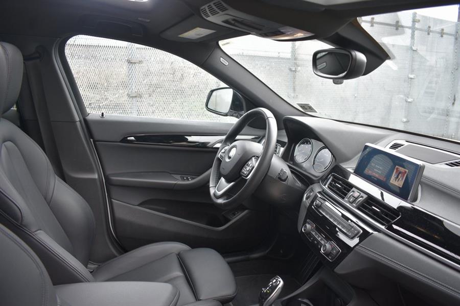 2023 BMW X2 xDrive28i photo