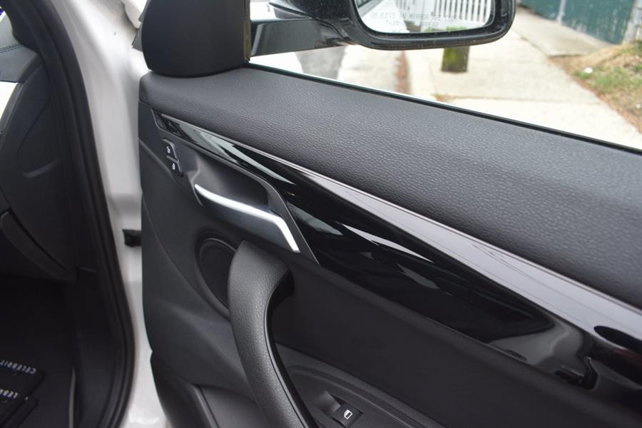 2023 BMW X2 xDrive28i photo