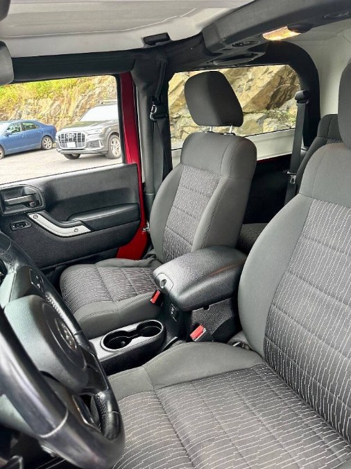 2011 Jeep Wrangler Sahara photo