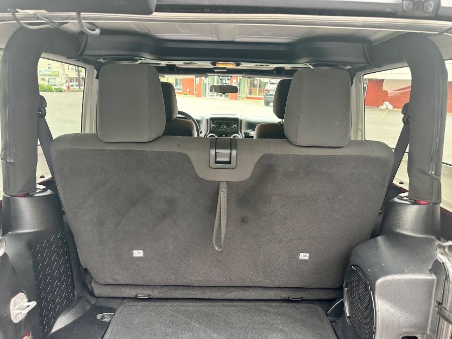 2011 Jeep Wrangler Sahara photo