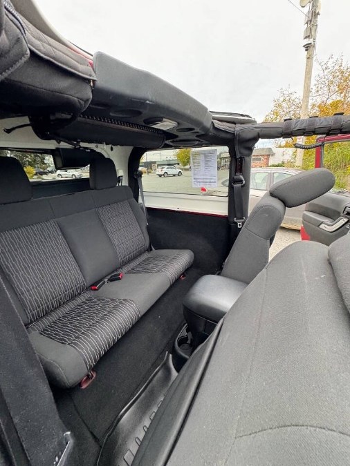 2011 Jeep Wrangler Sahara photo