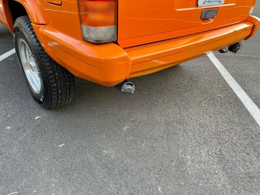 1998 Jeep Cherokee Classic photo