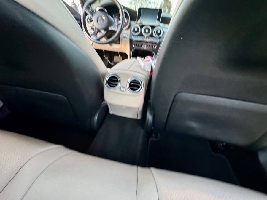 2018 Mercedes-Benz C-Class C 300 4MATIC Sedan photo