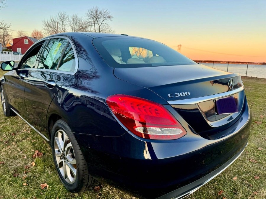 2018 Mercedes-Benz C-Class C 300 4MATIC Sedan photo