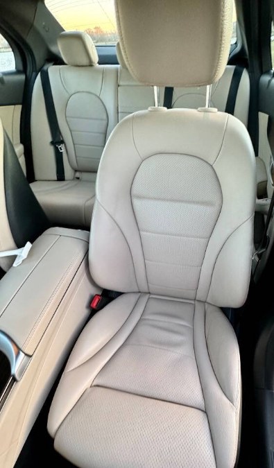 2018 Mercedes-Benz C-Class C 300 4MATIC Sedan photo