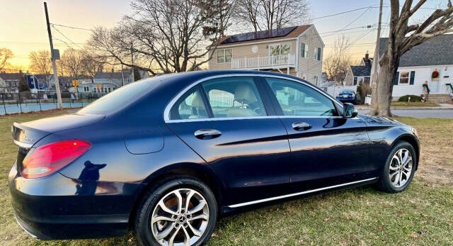 2018 Mercedes-Benz C-Class C 300 4MATIC Sedan photo