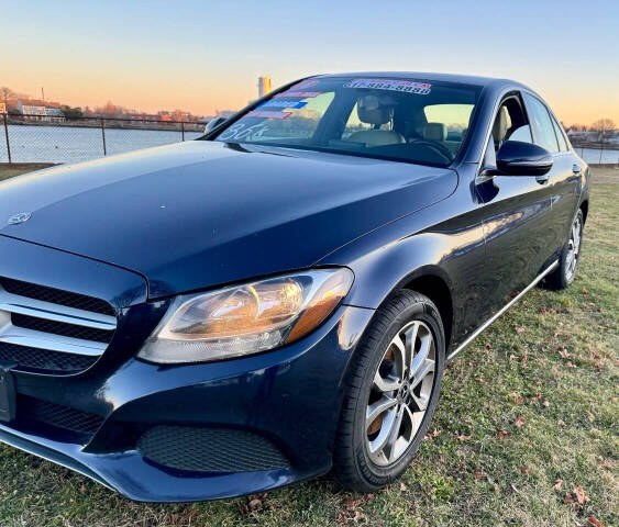 2018 Mercedes-Benz C-Class C 300 4MATIC Sedan photo