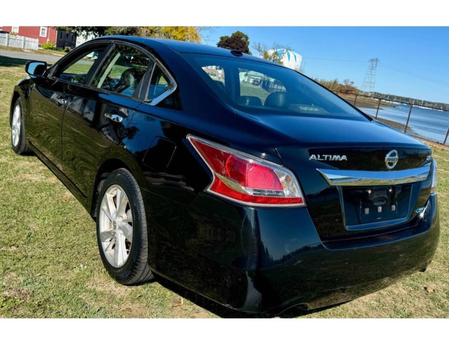 2014 Nissan Altima 2.5 photo
