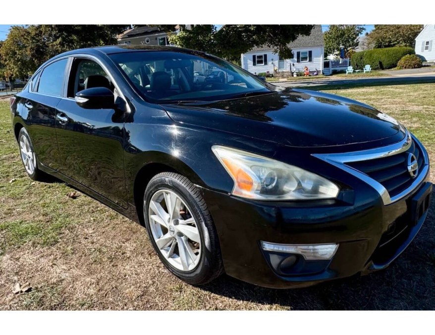 2014 Nissan Altima 2.5 photo