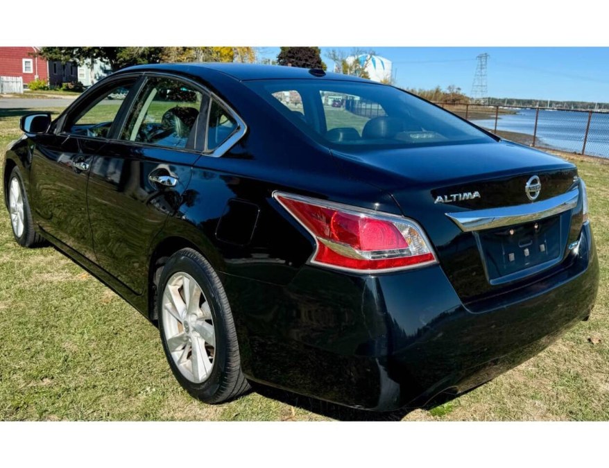 2014 Nissan Altima 2.5 photo