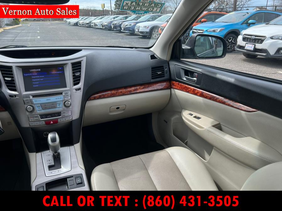 2012 Subaru Outback 3.6R Limited photo