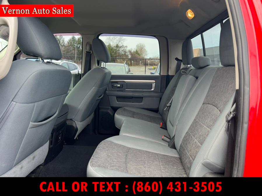 2018 RAM 1500 Big Horn 4x4 Crew Cab 5''7