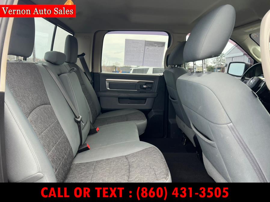 2018 RAM 1500 Big Horn 4x4 Crew Cab 5''7