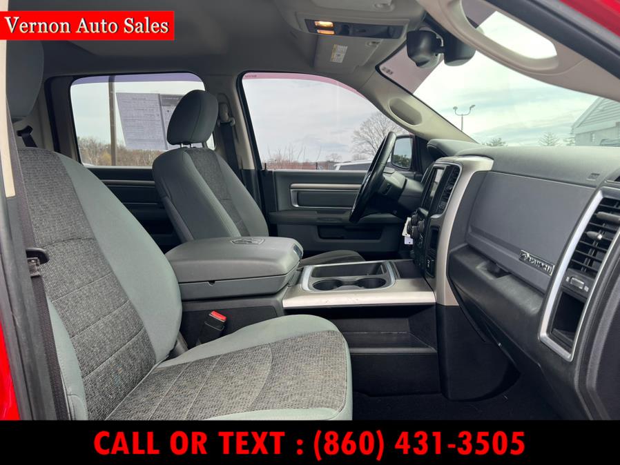 2018 RAM 1500 Big Horn 4x4 Crew Cab 5''7
