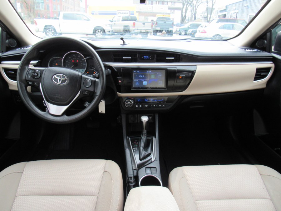 2014 Toyota Corolla L photo