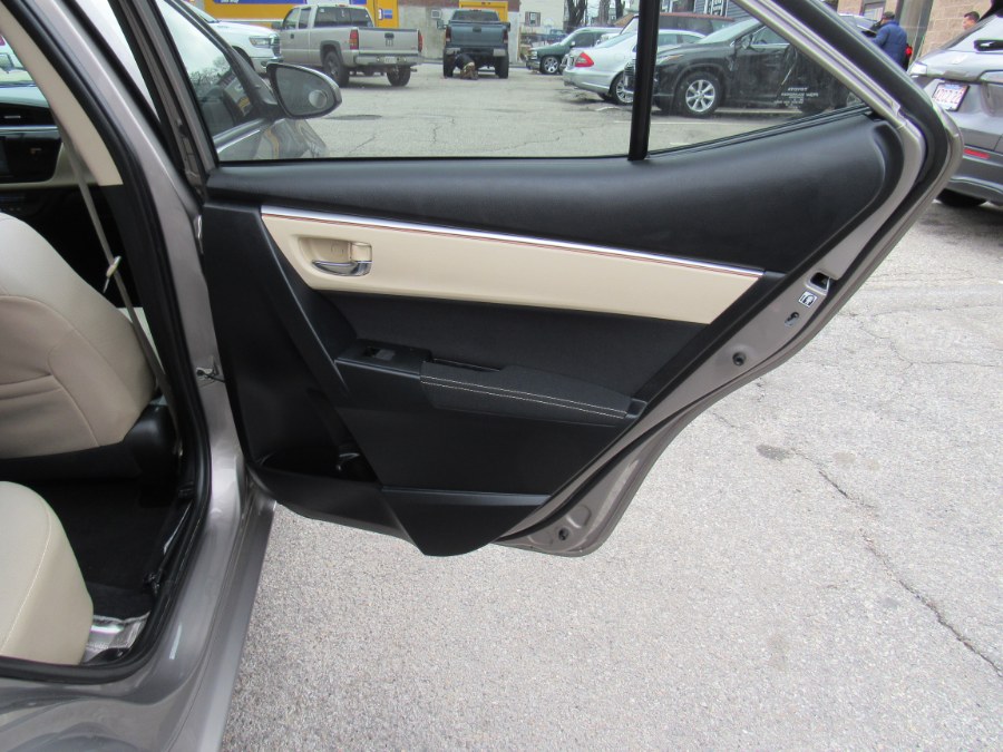 2014 Toyota Corolla L photo