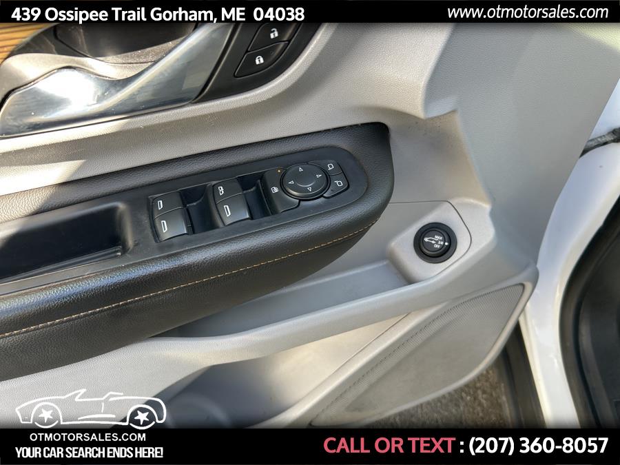 2020 GMC Terrain AWD 4dr SLE photo