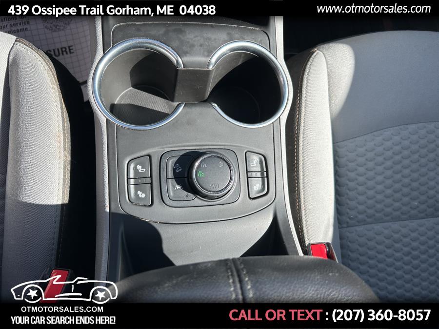 2020 GMC Terrain AWD 4dr SLE photo