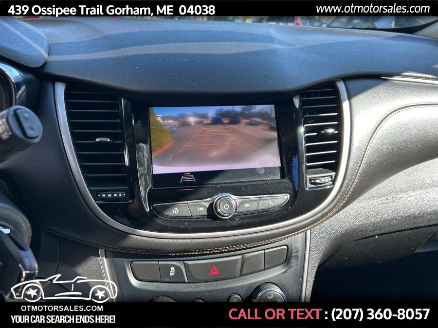 2020 Chevrolet Trax AWD 4dr LT photo