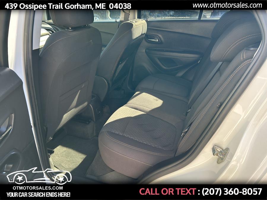 2020 Chevrolet Trax AWD 4dr LT photo