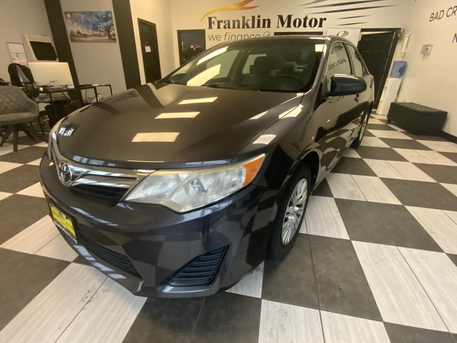 2014 Toyota Camry L photo