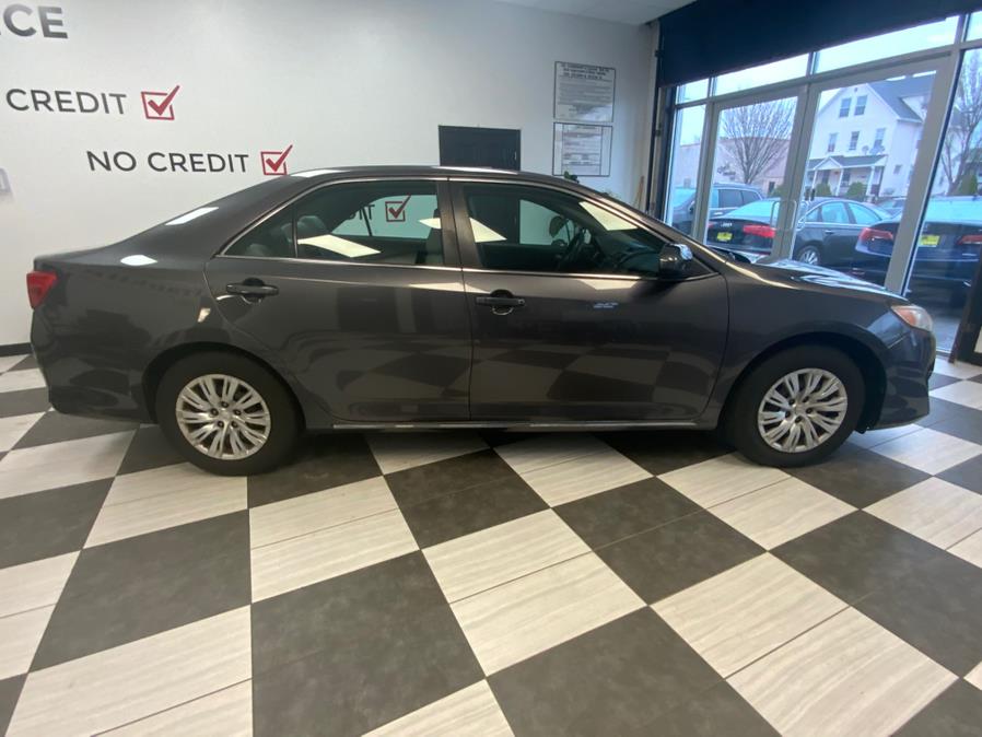 2014 Toyota Camry L photo