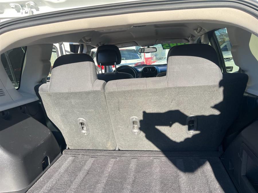 2012 Jeep Compass Latitude photo